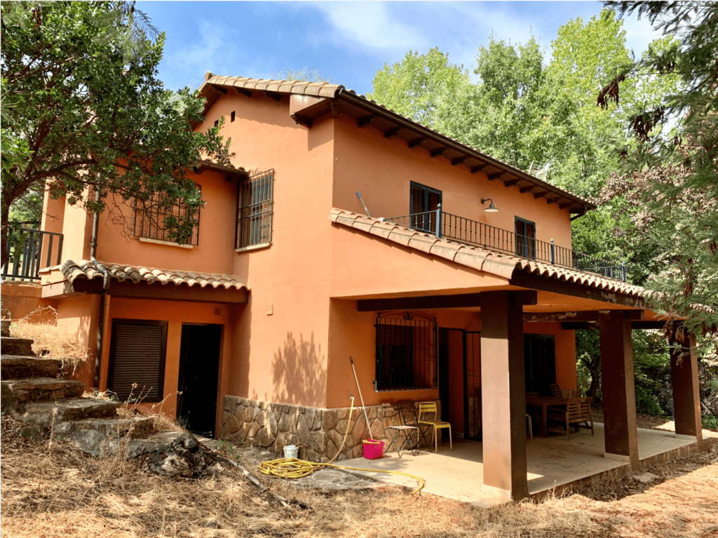 Finca de recreo en Ávila, en la sierra de Gredos (Cara sur). 5 hectáreas.