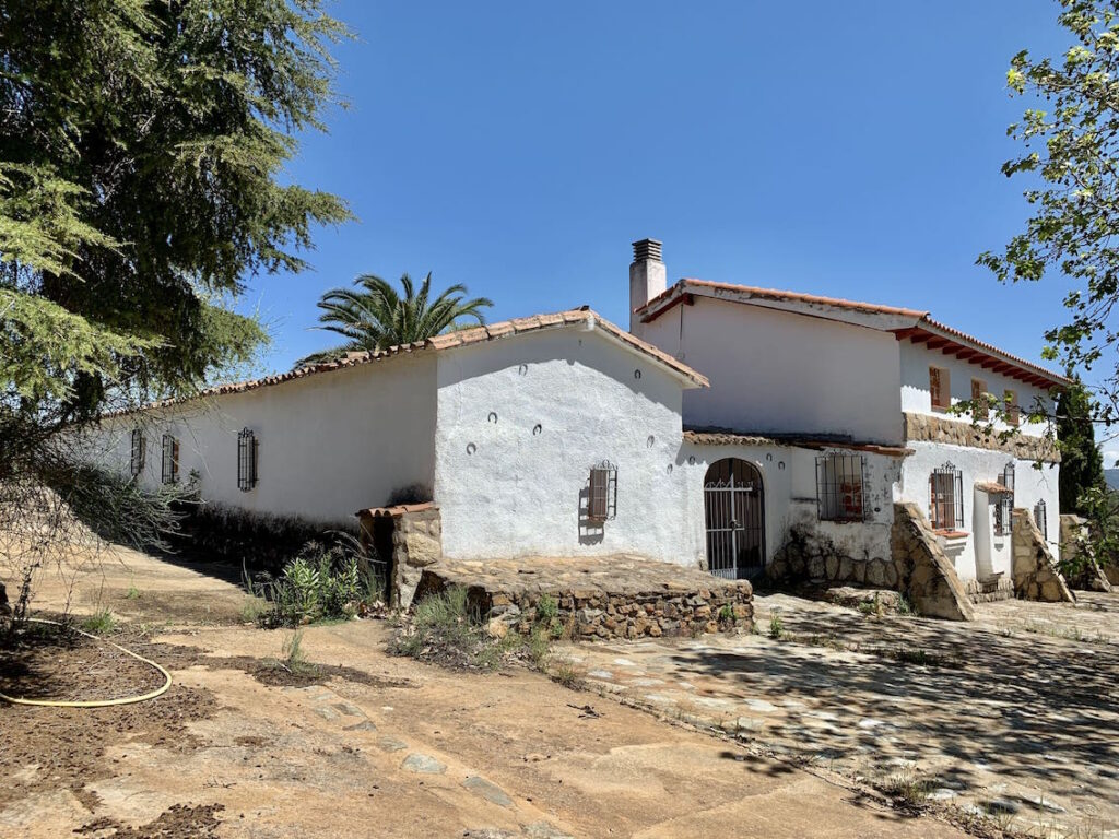 Venta de finca en el pantano del Cíjara (Badajoz). 5,5 hectáreas