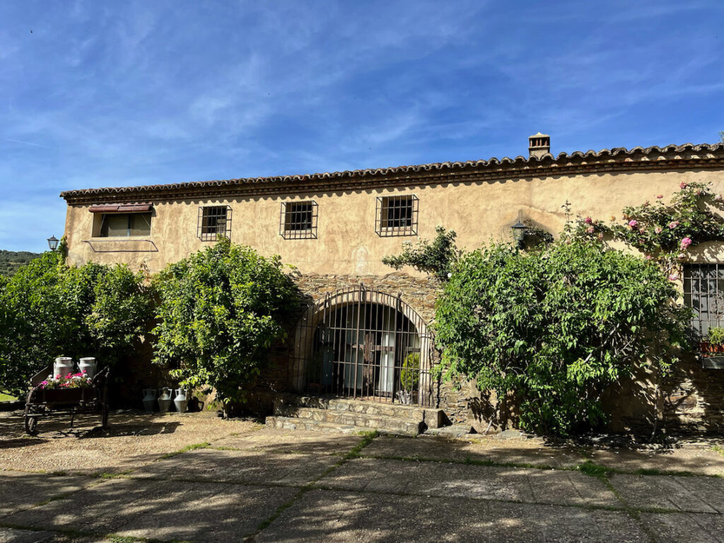 Venta de casa en la comarca de Trujillo (Cáceres). 400 m2
